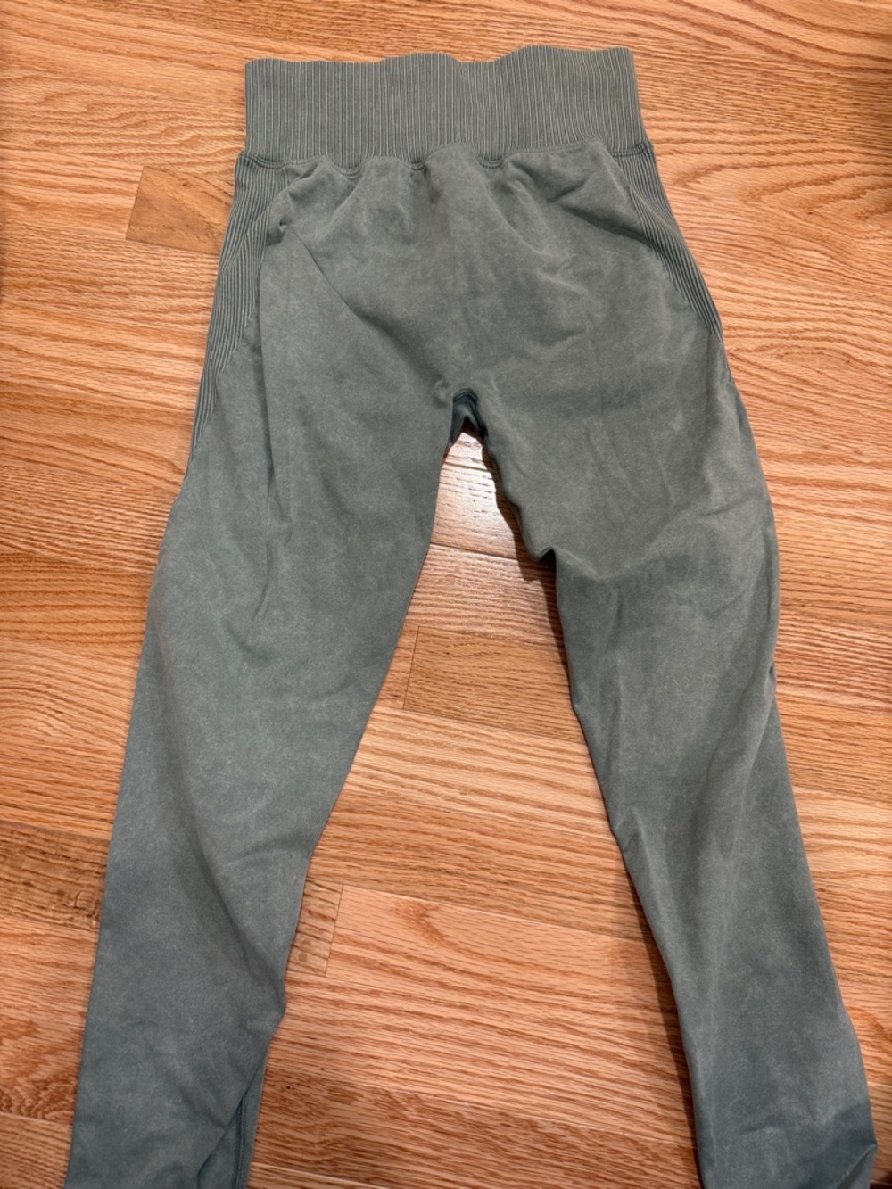 ZSupply Leggings High-Waist Stretch Leggings in Olive Green